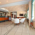 Mediteran فندق 3*