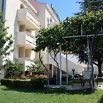 Mediteran فندق
