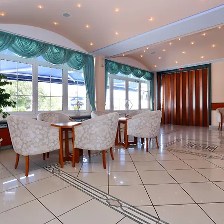 Отель Mediteran 3*