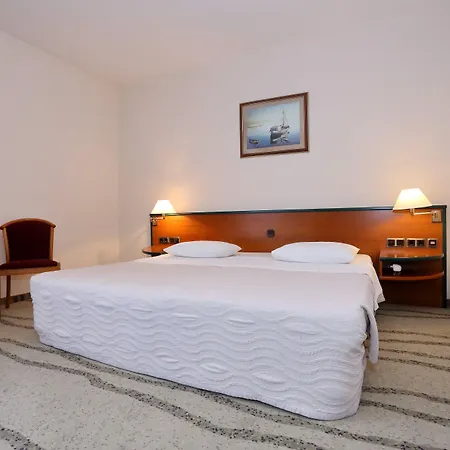 Отель Mediteran