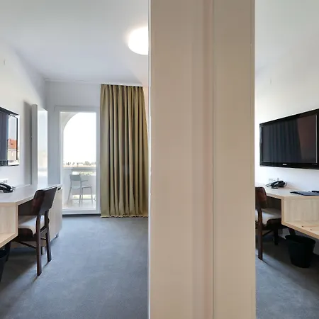 Отель Mediteran