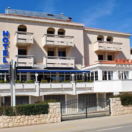 Mediteran Ξενοδοχείο