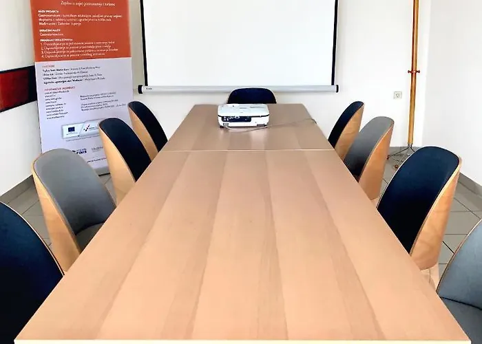 Mediteran فندق 3*