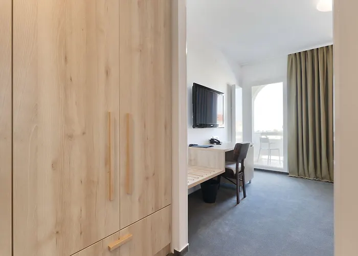 Ξενοδοχείο Mediteran Ζαντάρ