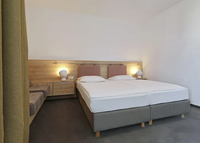 فندق Mediteran 3*