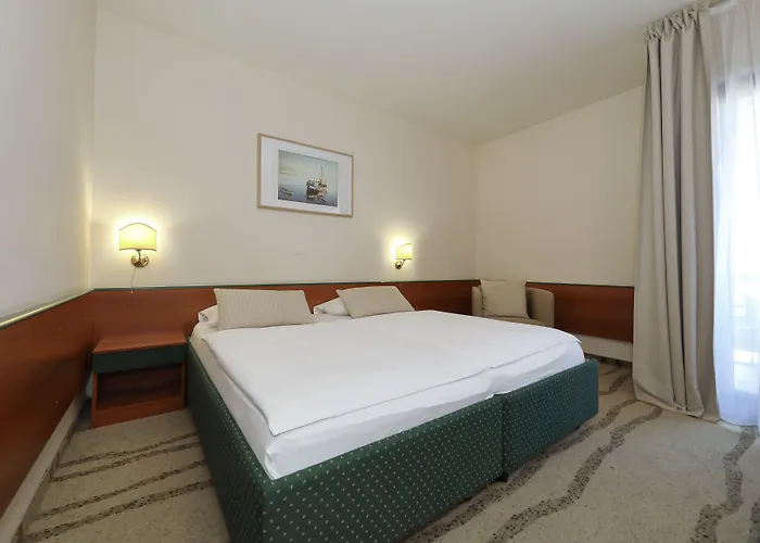 فندق Mediteran 3*