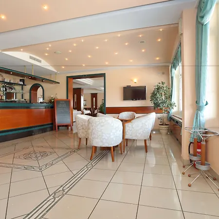 Mediteran Hotel 3*