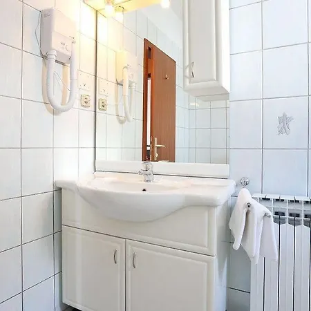 Hotel Mediteran 3*